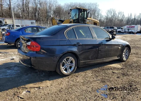 2006 BMW 325 Xi z USA, uszkodzony, nr VIN WBAVD13576KV04644